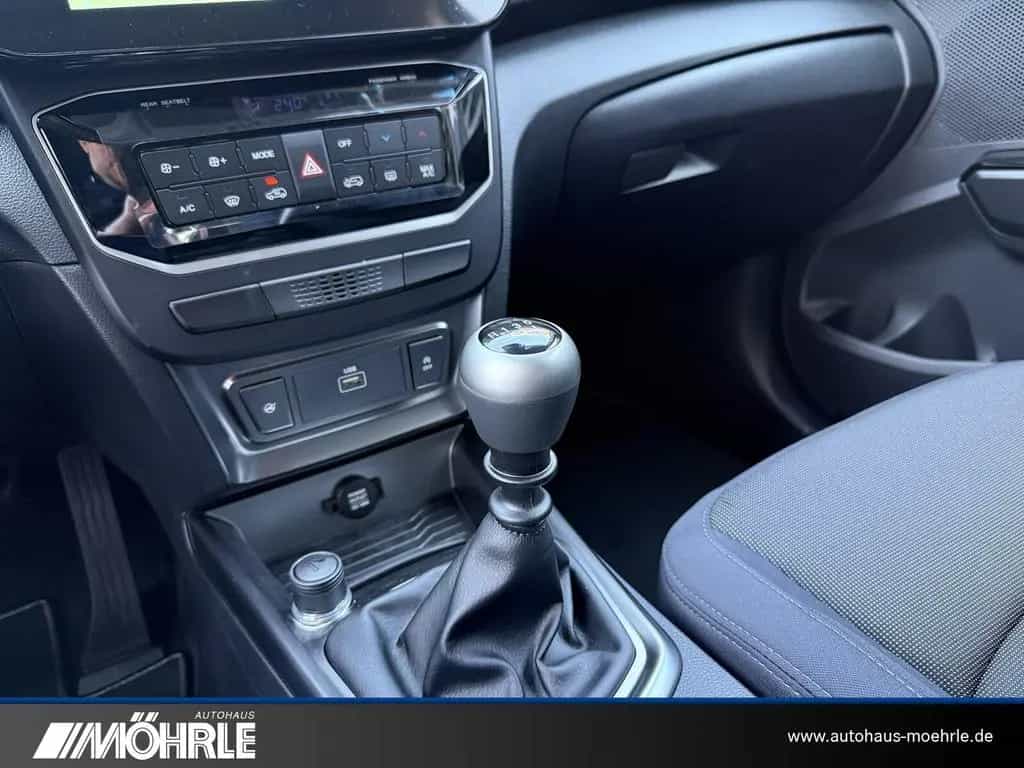 KGM Tivoli 1.5 P Core Rückfahrkamera Navigation PDC null-photo-8