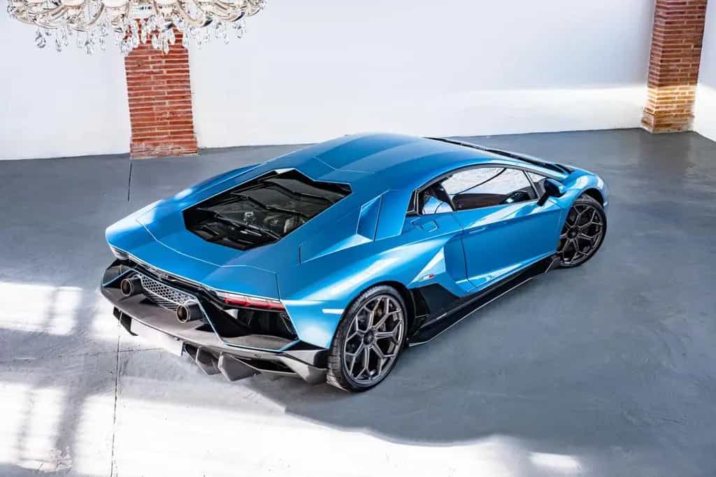 Lamborghini Aventador Ultimae 06/2022-photo-17