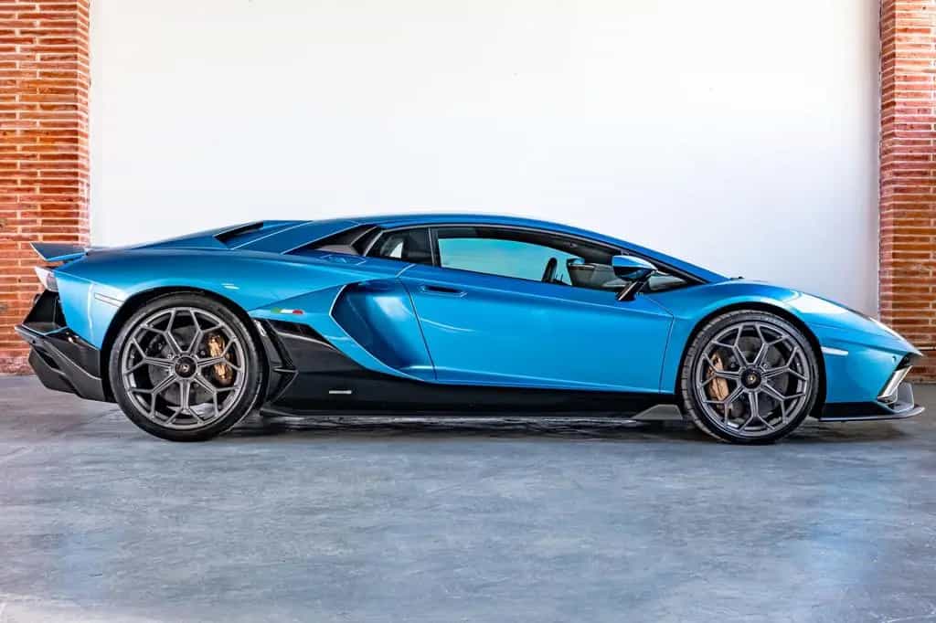 Lamborghini Aventador Ultimae 06/2022-photo-31