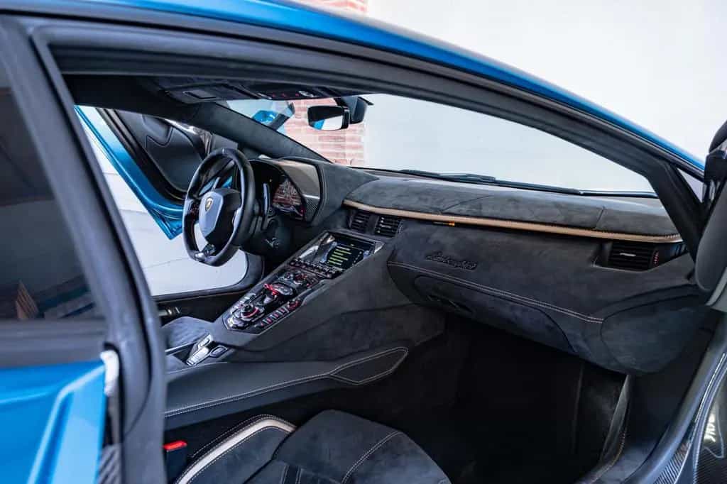 Lamborghini Aventador Ultimae 06/2022-photo-46