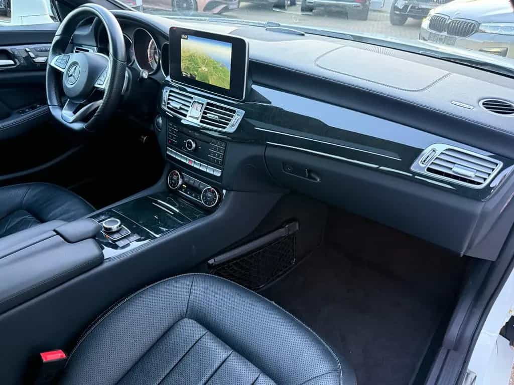 Mercedes-Benz CLS-Class 400*AMG*Multibeam*Leder*360 CAM* 12/2015-photo-11