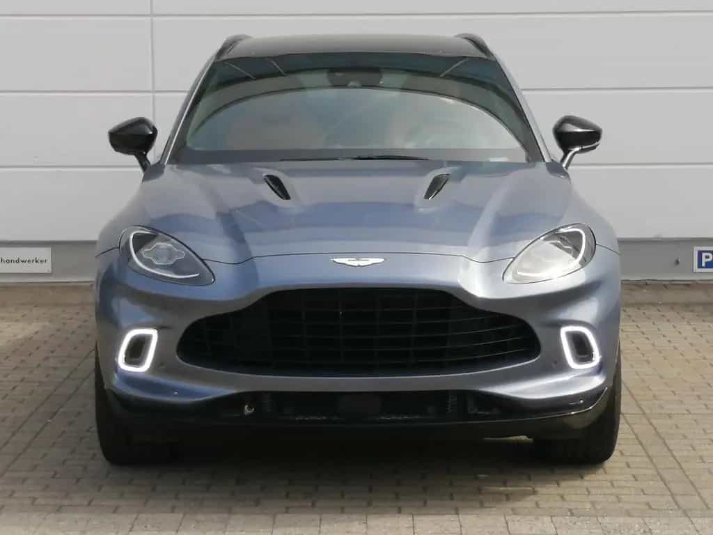 Aston Martin DBX Concours Blau Vollausstattung-6 800 KM- 06/2022-photo-6