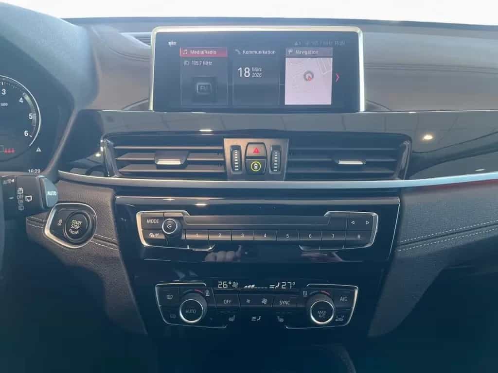 BMW X1 sDrive20d Sport Line LED,Tempo,Memory,SpoSi 08/2021-photo-14