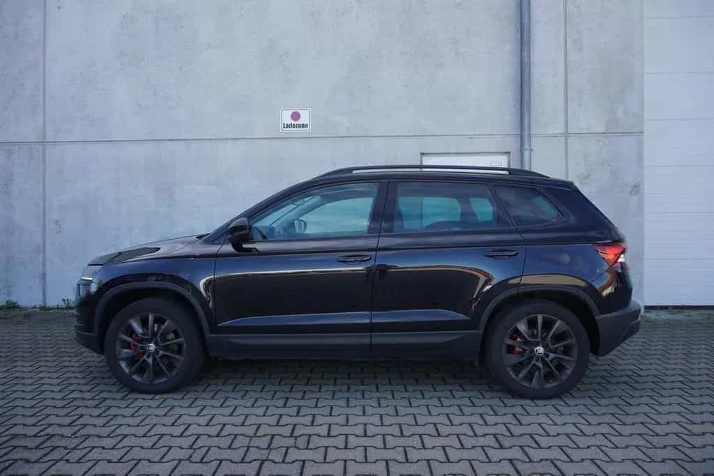 Skoda Karoq Style DSG 2.0TDI 4x4 Pano Leder Kamera 02/2019-photo-1