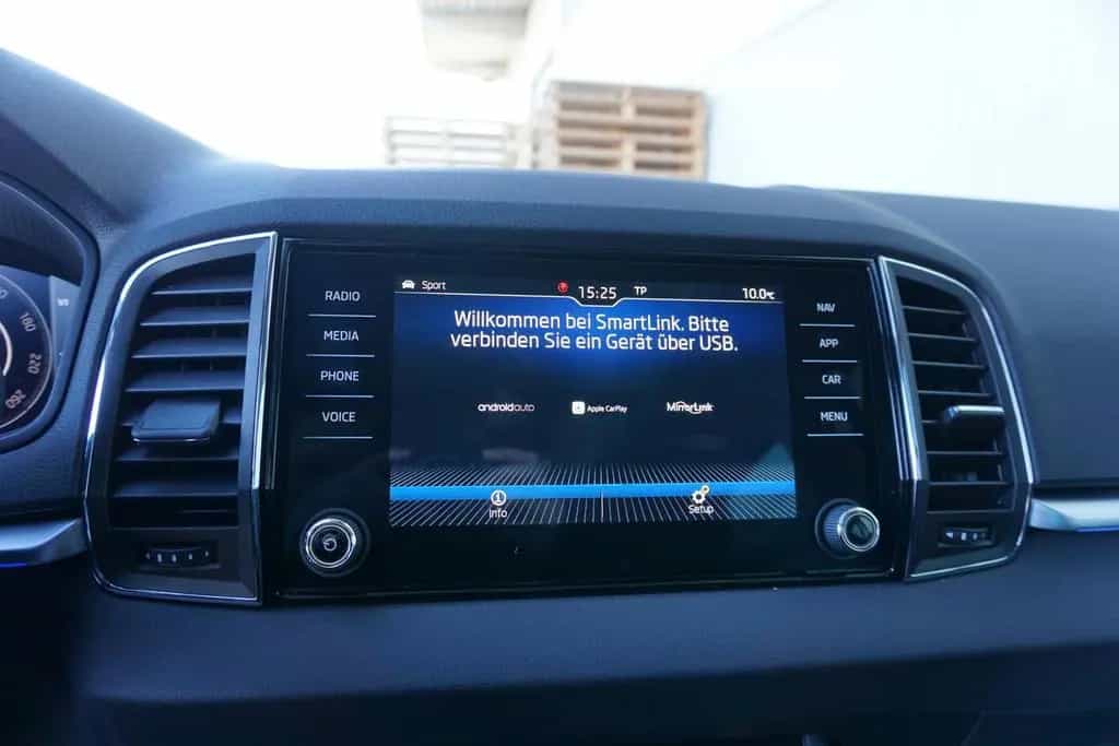 Skoda Karoq Style DSG 2.0TDI 4x4 Pano Leder Kamera 02/2019-photo-10