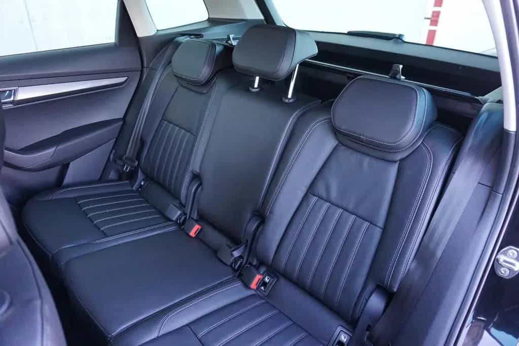 Skoda Karoq Style DSG 2.0TDI 4x4 Pano Leder Kamera 02/2019-photo-15