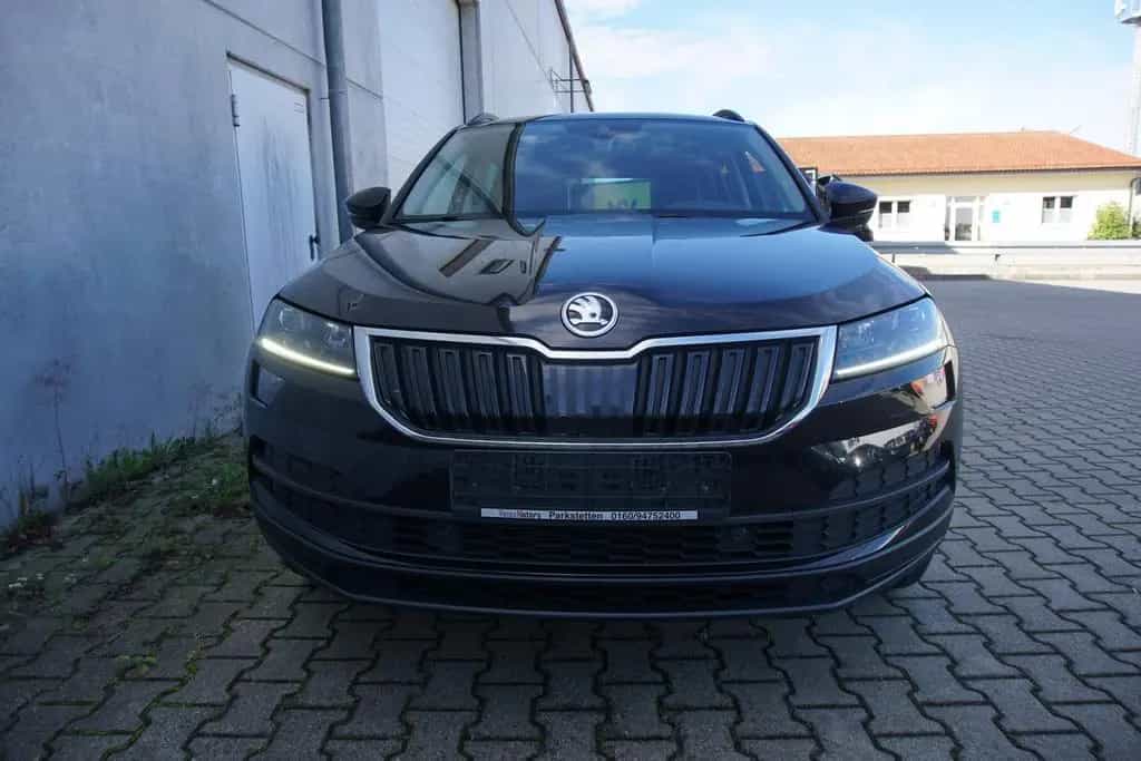 Skoda Karoq Style DSG 2.0TDI 4x4 Pano Leder Kamera 02/2019-photo-3