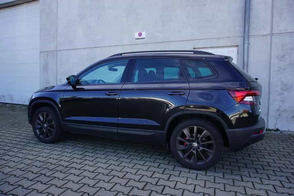 Skoda Karoq Style DSG 2.0TDI 4x4 Pano Leder Kamera 02/2019-photo-4