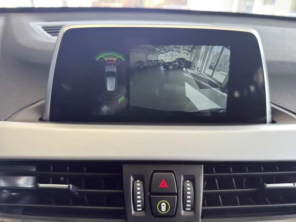 BMW X1 sDrive 20i Advantage AHK*LED*RFK*NAVI*TEMPO 10/2018-photo-13
