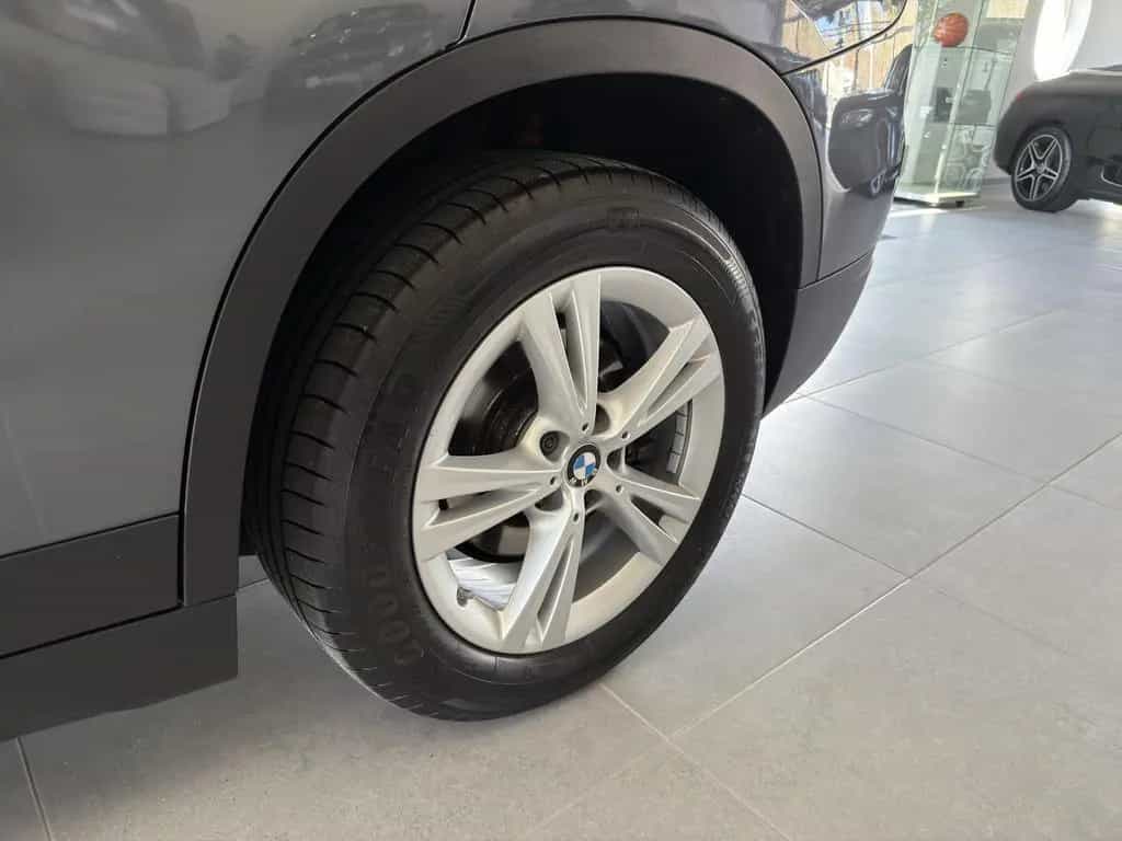 BMW X1 sDrive 20i Advantage AHK*LED*RFK*NAVI*TEMPO 10/2018-photo-19