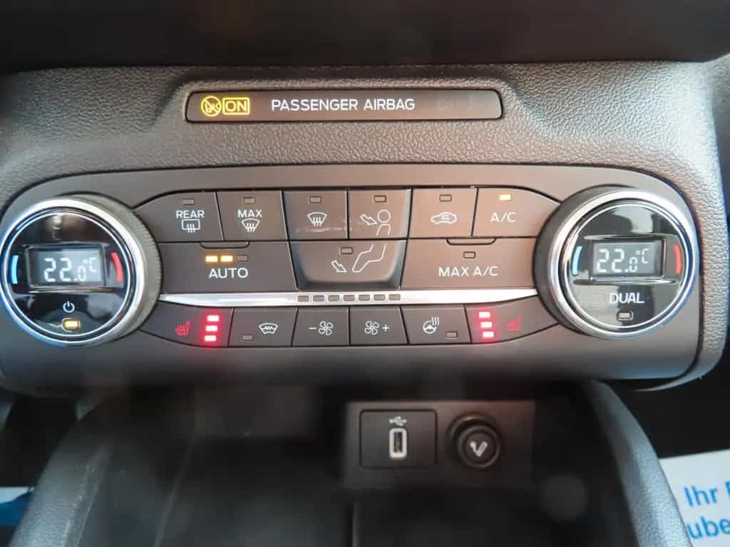Ford Turnier Cool & Connect NAVI KLIMA LMF PDC SHZG 09/2019-photo-19