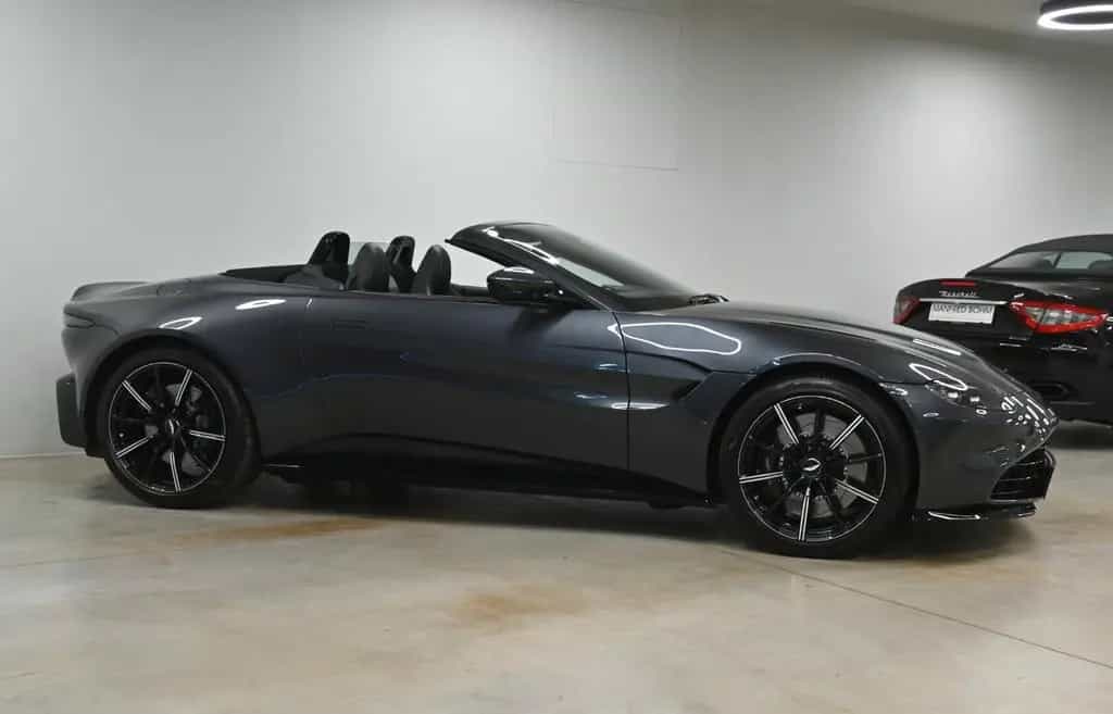Aston Martin V8 Vantage Roadster 06/2021-photo-9