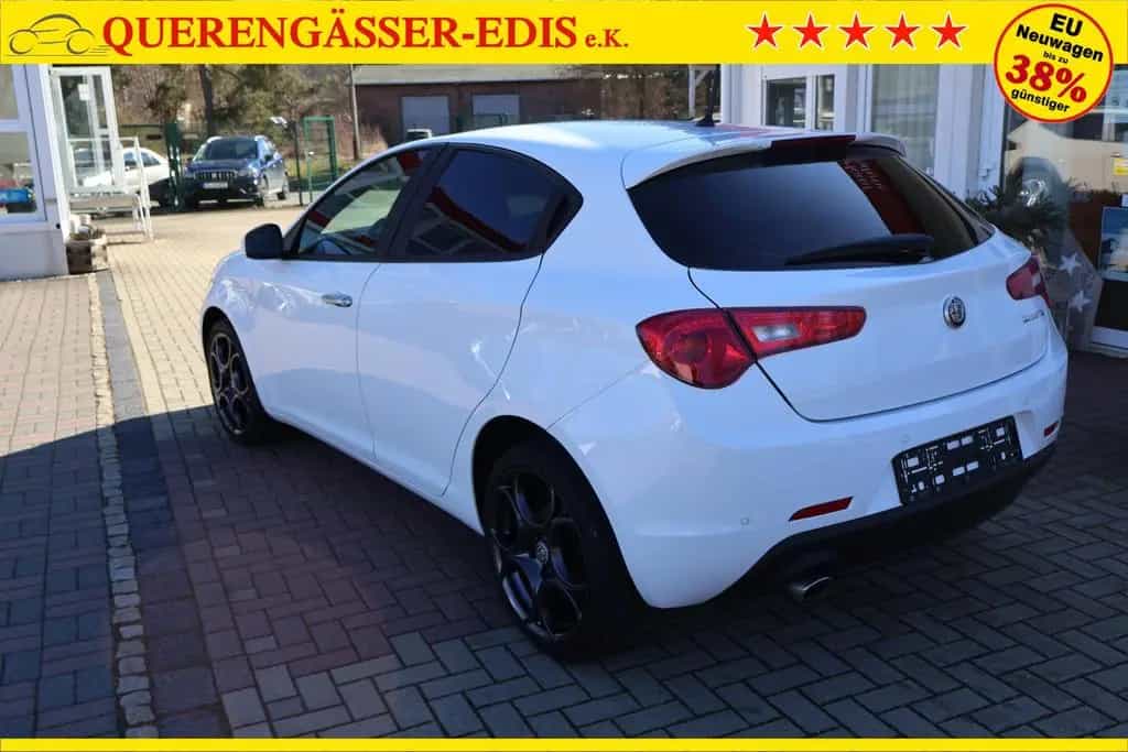 Alfa Romeo Giulietta 1.6JTDm 16V 88 kW (120 PS), Schalt.... 05/2016-photo-5