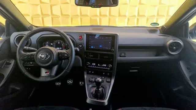 Toyota Yaris GR 1.6L TURBO*KEYLESS*SHZ*4x4*ACC* 11/2024-photo-12