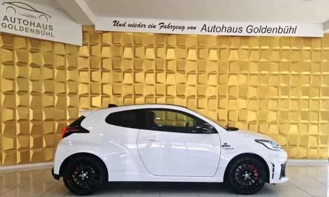 Toyota Yaris GR 1.6L TURBO*KEYLESS*SHZ*4x4*ACC* 11/2024-photo-3