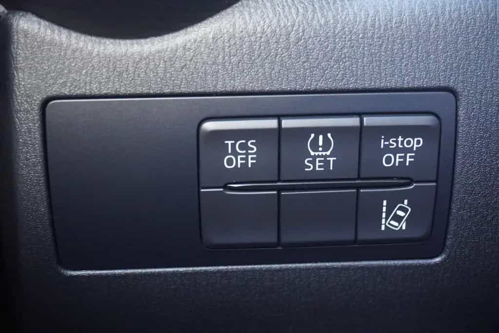 Mazda CX-3 2.0 SKYACTIV-G Sports-Line LED Navi Leder 01/2017-photo-24