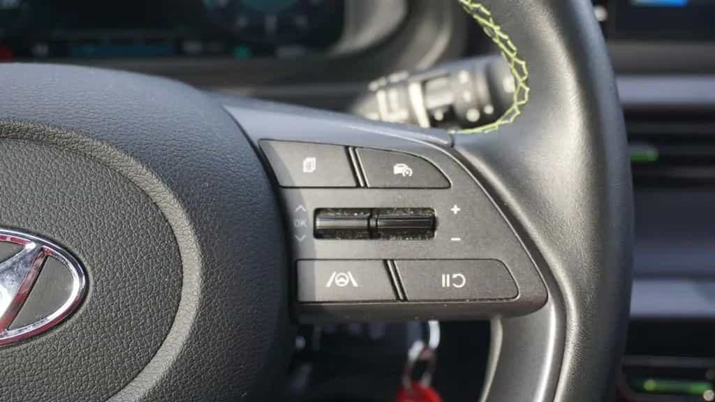 Hyundai i20 1.0 T-GDI Intro Edition Kamera Sitzheizung 08/2021-photo-15