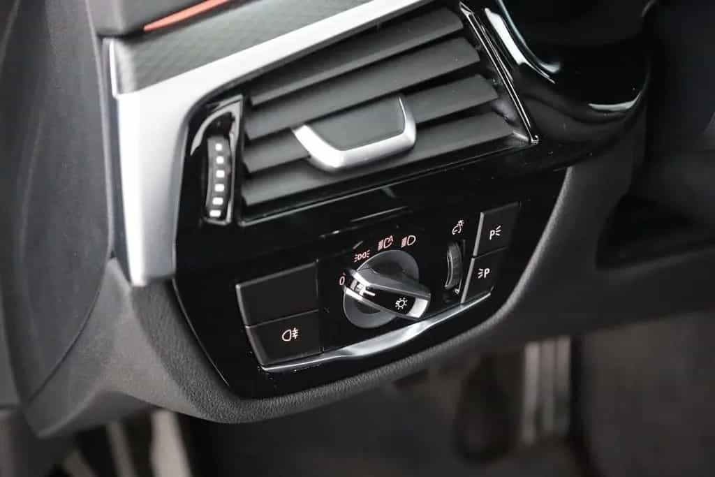 BMW 5 Series 520d Touring M Sport LED Navi Panorama Tempomat 11/2021-photo-20