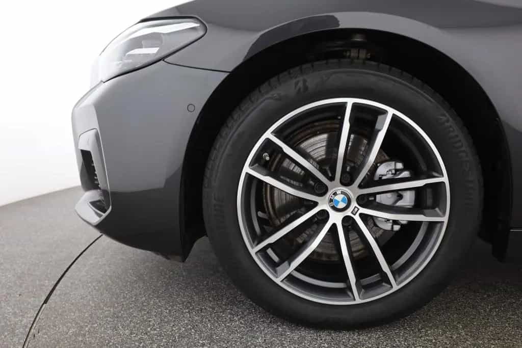 BMW 5 Series 520d Touring M Sport LED Navi Panorama Tempomat 11/2021-photo-33