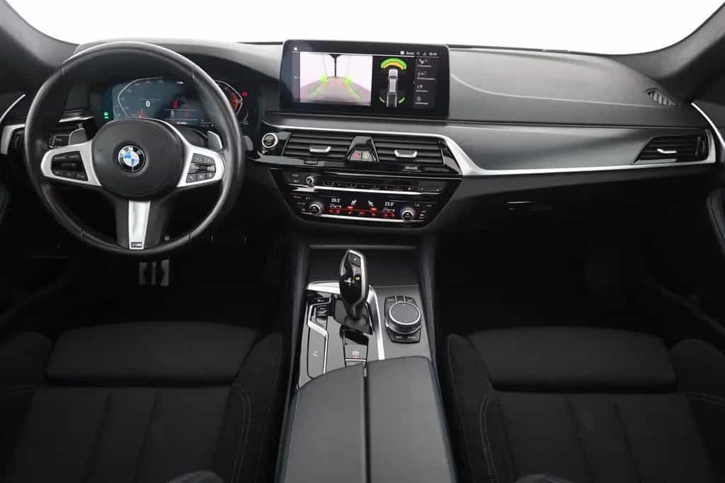 BMW 5 Series 520d Touring M Sport LED Navi Panorama Tempomat 11/2021-photo-8