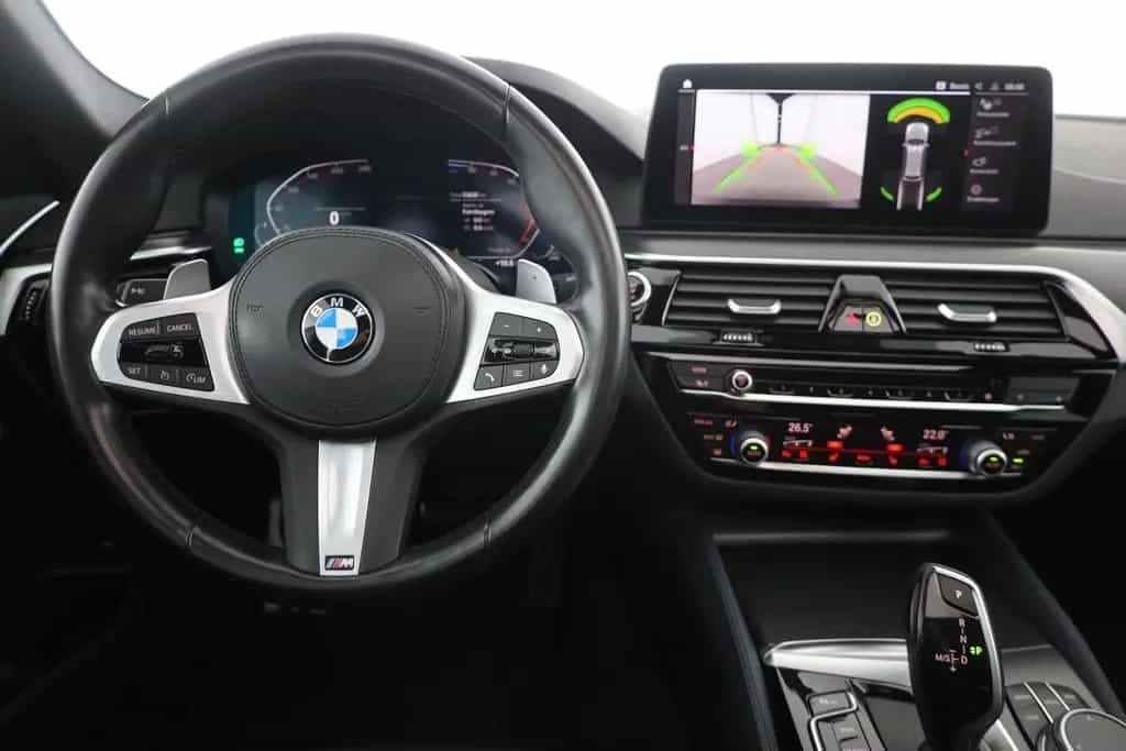 BMW 5 Series 520d Touring M Sport LED Navi Panorama Tempomat 11/2021-photo-9