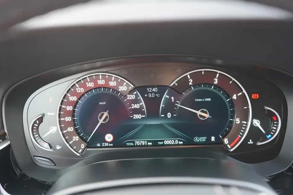BMW 520 d xDrive Luxury Line LED Navi Standheizung 01/2020-photo-21