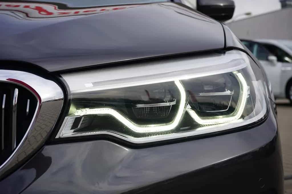 BMW 520 d xDrive Luxury Line LED Navi Standheizung 01/2020-photo-40