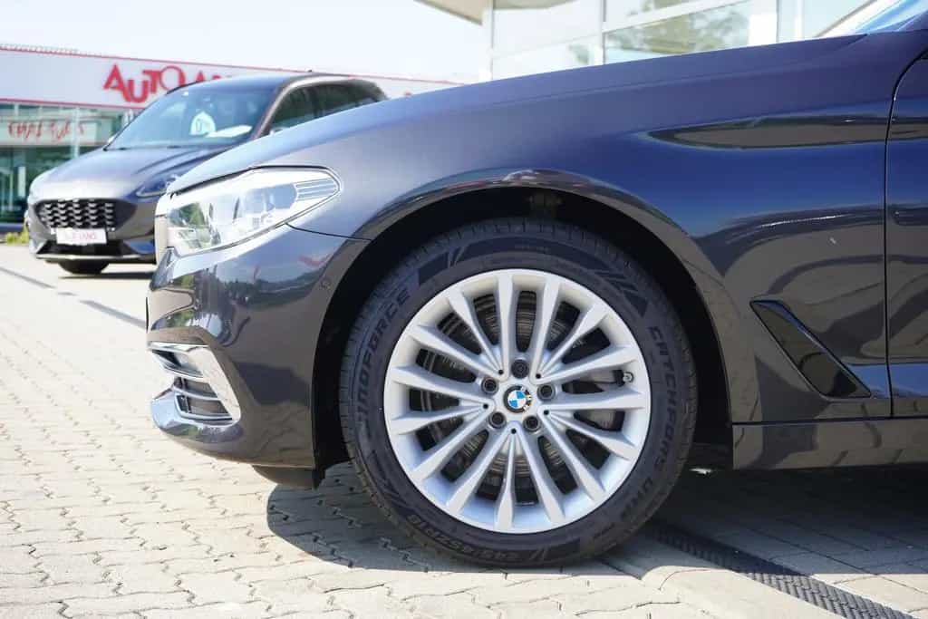 BMW 520 d xDrive Luxury Line LED Navi Standheizung 01/2020-photo-9