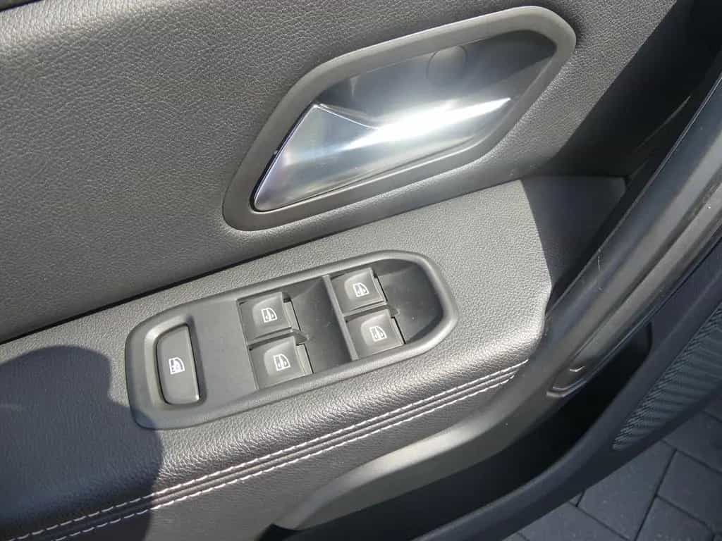 Dacia Duster II 1.3 TCE Comfort Navi Kamera Totwinkel 06/2019-photo-24