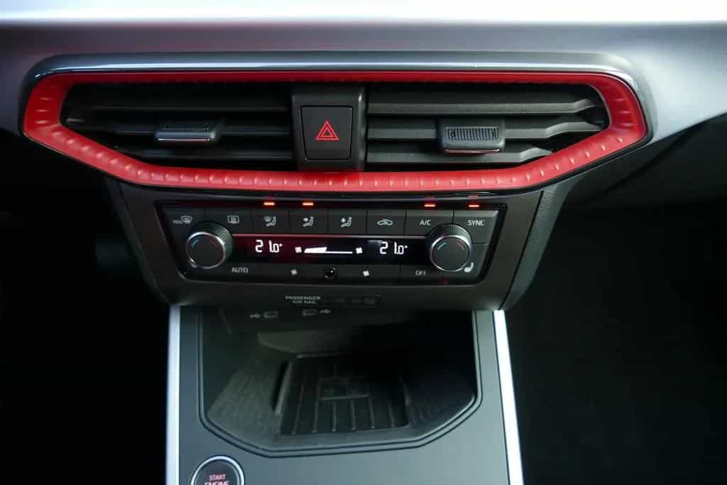 Seat Arona 1.0 TSI FR DSG LED Navi ACC Kamera PDC USB 10/2021-photo-18