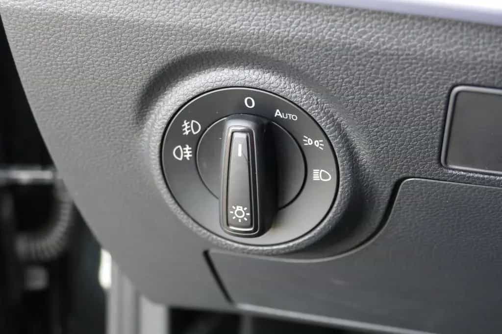 Seat Arona 1.0 TSI FR DSG LED Navi ACC Kamera PDC USB 10/2021-photo-19