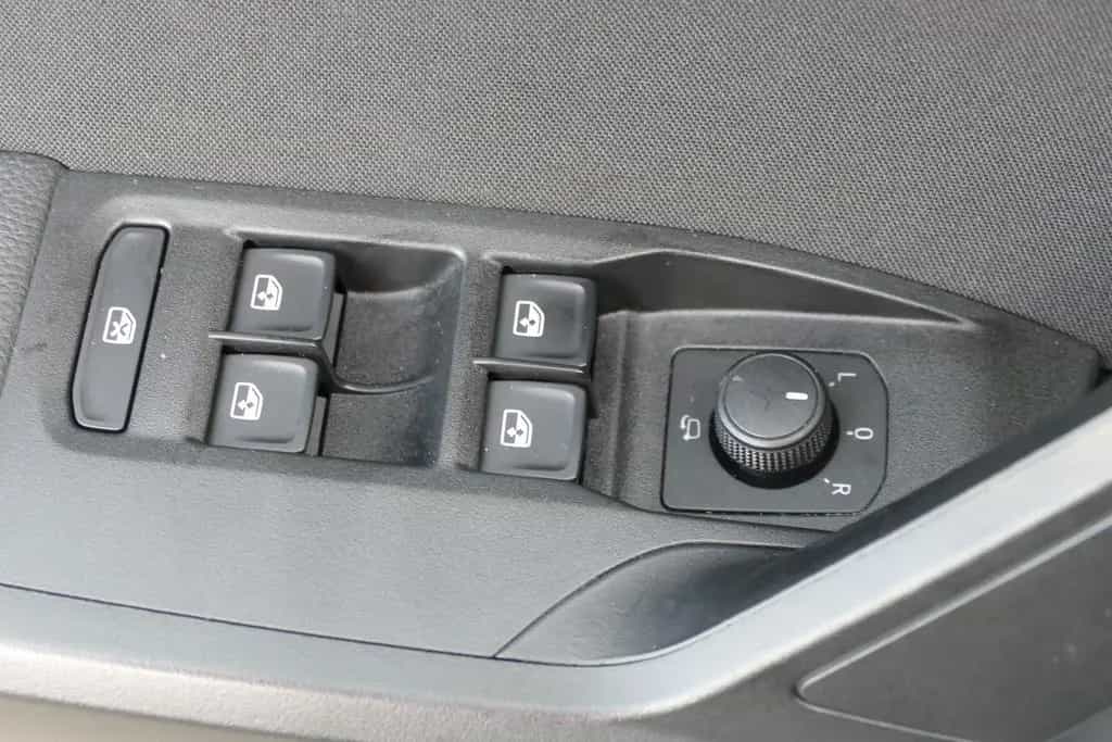 Seat Arona 1.0 TSI FR DSG LED Navi ACC Kamera PDC USB 10/2021-photo-21