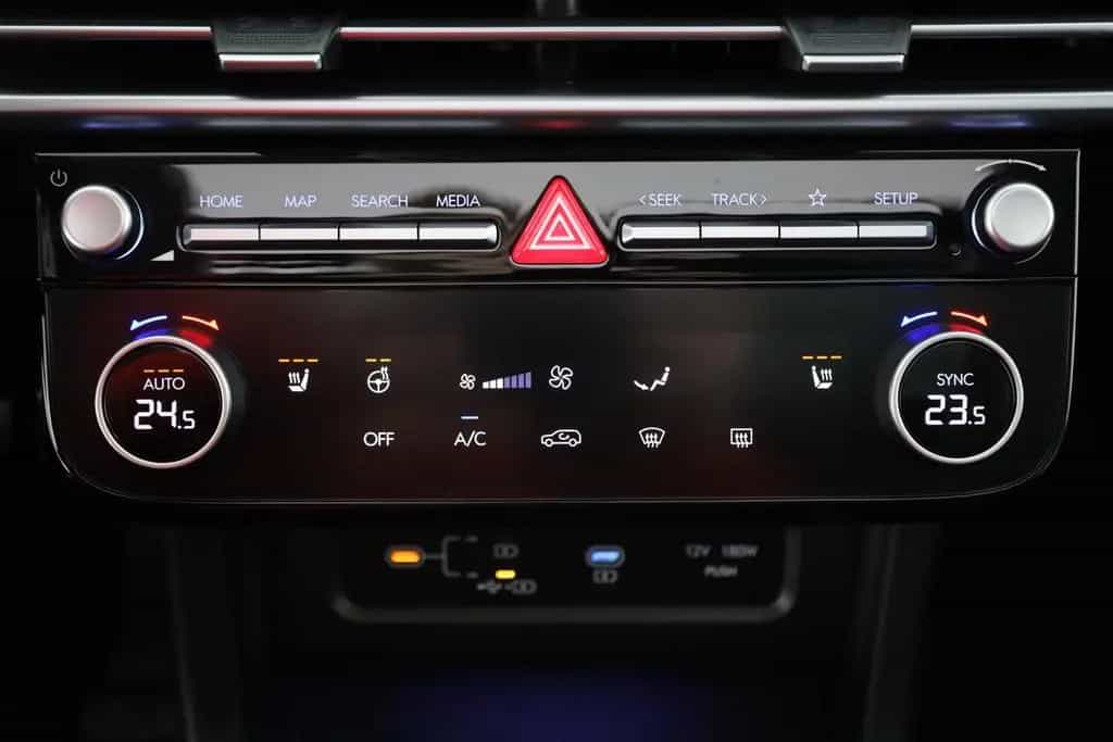 Hyundai TUCSON 1.6 T-GDI Aut. Matrix ACC Navi Pano 12/2025-photo-11