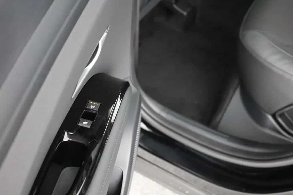 Hyundai TUCSON 1.6 T-GDI Aut. Matrix ACC Navi Pano 12/2025-photo-19