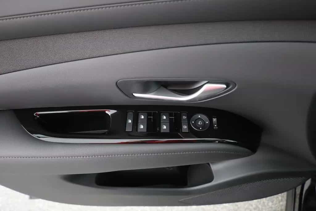Hyundai TUCSON 1.6 T-GDI Aut. Matrix ACC Navi Pano 12/2025-photo-20