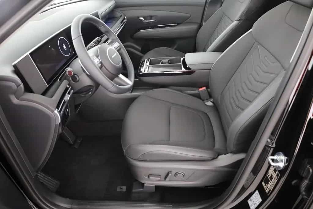 Hyundai TUCSON 1.6 T-GDI Aut. Matrix ACC Navi Pano 12/2025-photo-21