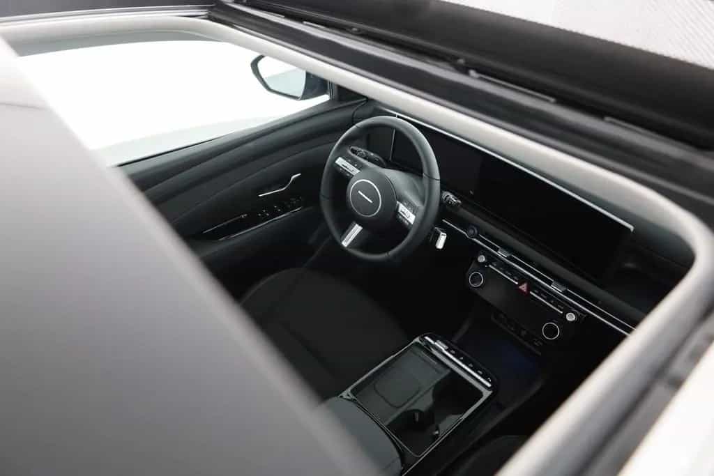 Hyundai TUCSON 1.6 T-GDI Aut. Matrix ACC Navi Pano 12/2025-photo-27