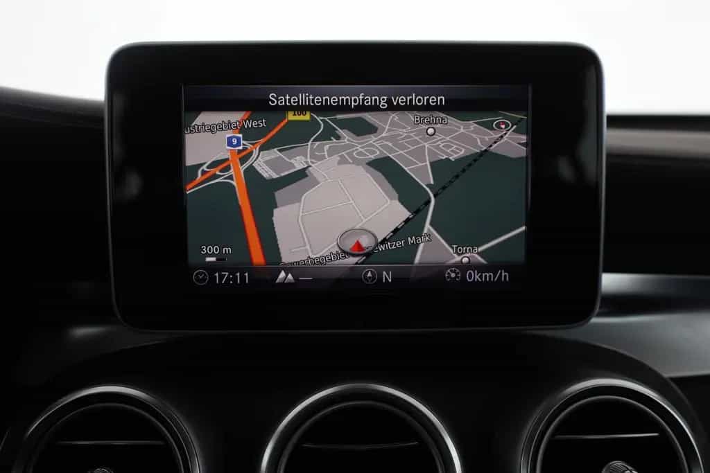 Mercedes-Benz GLC-Class 250 4Matic Exclusive LED Navi Teilleder AHK 04/2018-photo-10