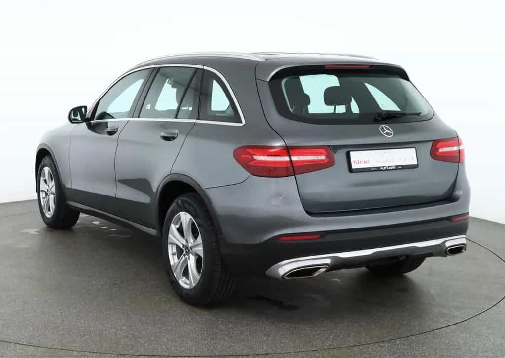 Mercedes-Benz GLC-Class 250 4Matic Exclusive LED Navi Teilleder AHK 04/2018-photo-2