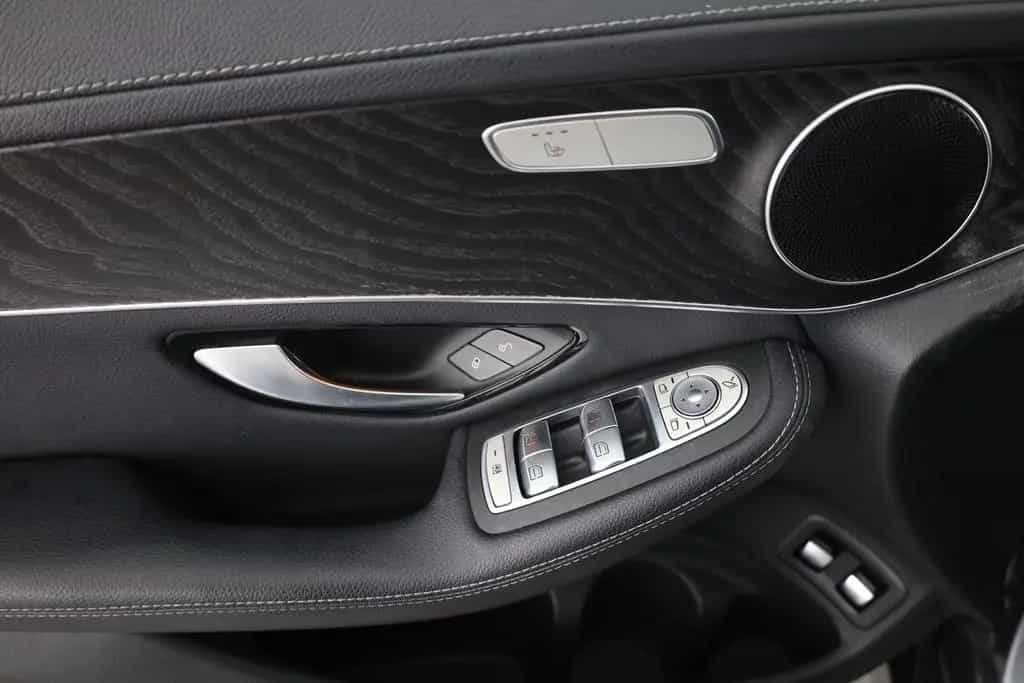 Mercedes-Benz GLC-Class 250 4Matic Exclusive LED Navi Teilleder AHK 04/2018-photo-20