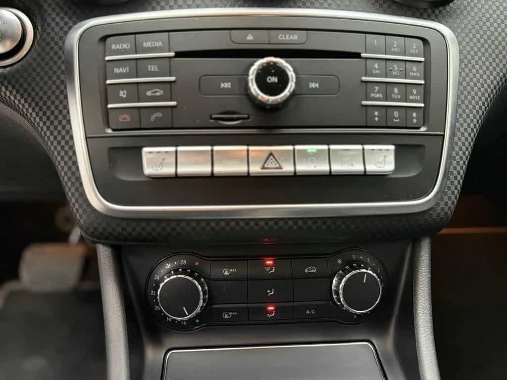 Mercedes-Benz A-Class 200 BE Urban, LED, Leder, Navi, 7G, Sitzheiz. 03/2017-photo-10
