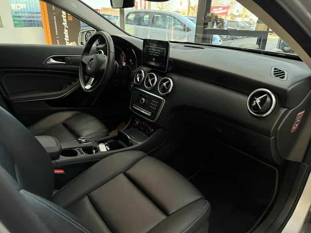 Mercedes-Benz A-Class 200 BE Urban, LED, Leder, Navi, 7G, Sitzheiz. 03/2017-photo-14