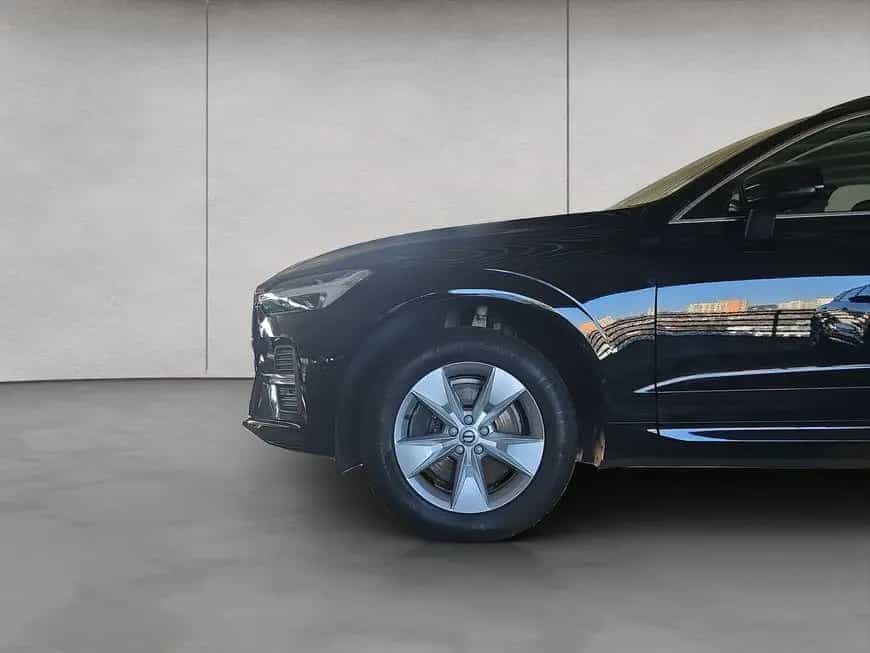 Volvo XC60 B4 D Core 01/2023-photo-18