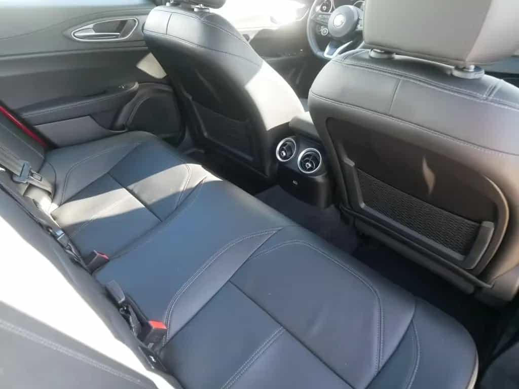 Alfa Romeo Giulia TI 2.0 TURBO 16V 280 PS AT8 Q4 NAVI XENON 07/2023-photo-13