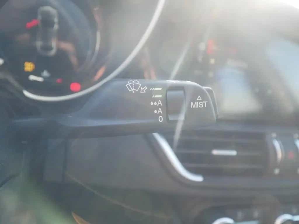Alfa Romeo Giulia TI 2.0 TURBO 16V 280 PS AT8 Q4 NAVI XENON 07/2023-photo-26