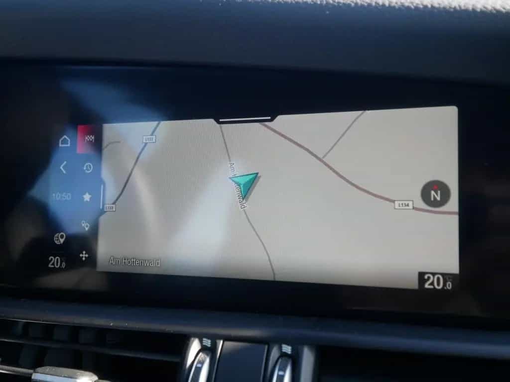 Alfa Romeo Giulia TI 2.0 TURBO 16V 280 PS AT8 Q4 NAVI XENON 07/2023-photo-30