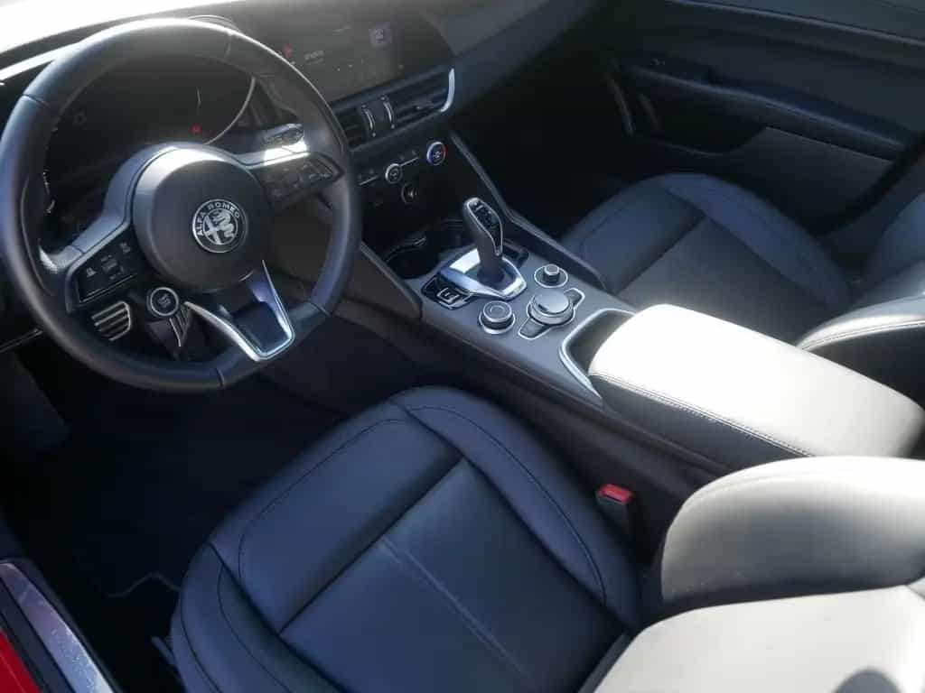 Alfa Romeo Giulia TI 2.0 TURBO 16V 280 PS AT8 Q4 NAVI XENON 07/2023-photo-9