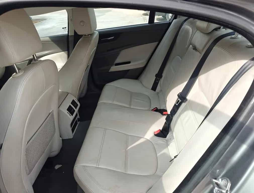 Jaguar XE 2.0 D Turbo 180CV aut. Portfolio (Avar 09/2015-photo-10