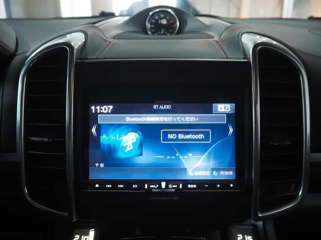 Porsche Cayenne Turbo S 10/2013-photo-14