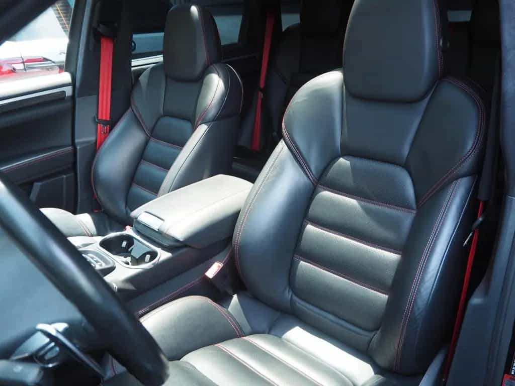 Porsche Cayenne Turbo S 10/2013-photo-6
